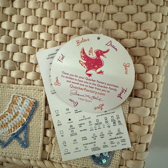 QVC Straw Tote Bag Umbrella Flip Flop Beach Chair Sequin Woven Beach Vacation - Picture 5 of 6